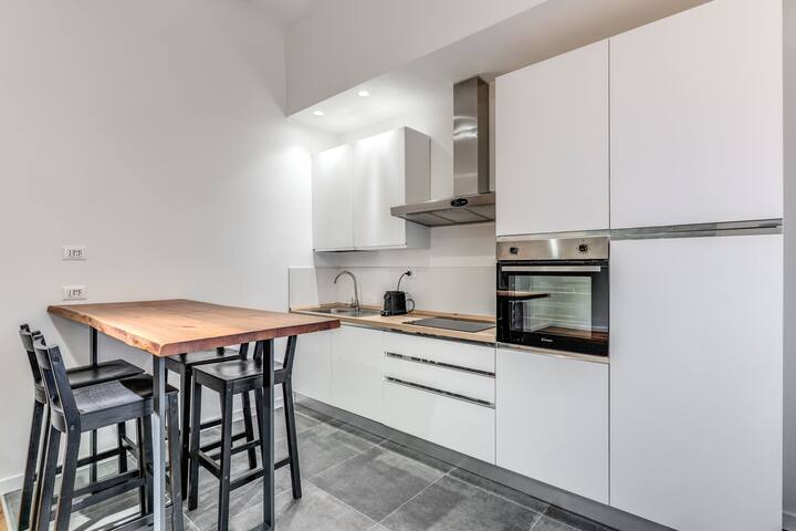 Classy Apt San Cosimato Trastevere gallery image 4