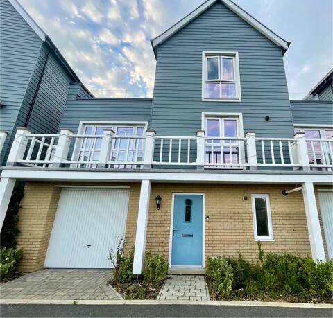 Beaulieu Park - Sleeps 10 - Great Location
