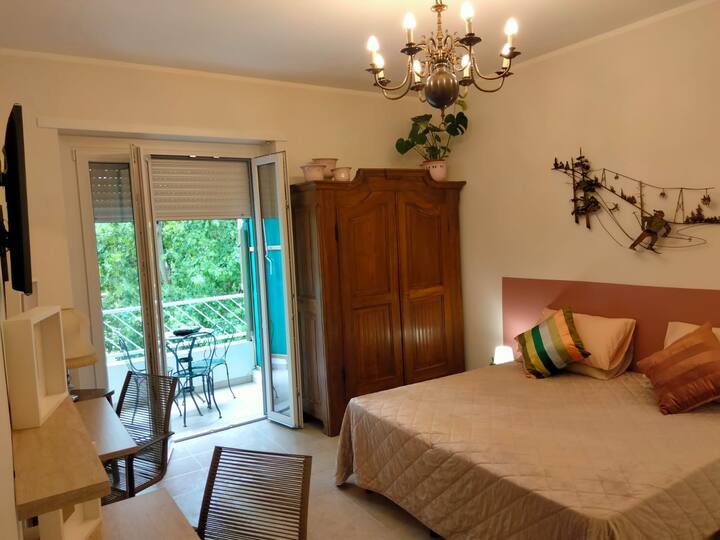 საძინებელი 1