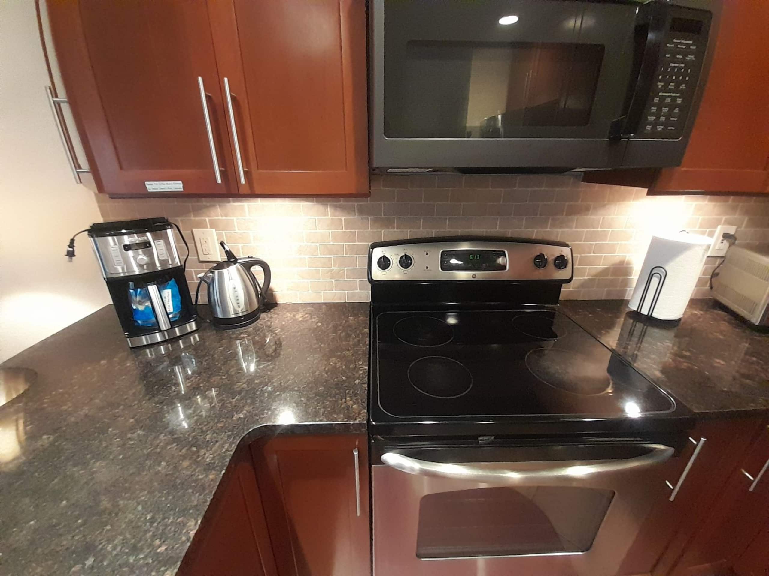 Townhouse in Koloa · ★5.0 · 2 bedrooms · 2 beds · 2 shared baths - Image 17