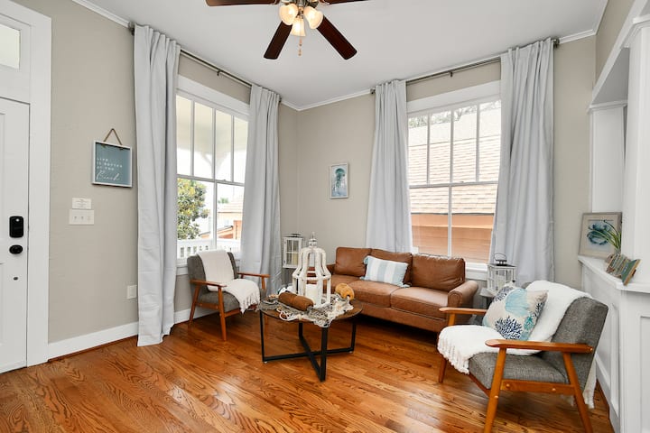 Walk To Beach, Near Dt/utmb/cruise Terminal - Texas City, TX