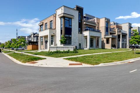 Lake Oasis: Luxe Modern 7B/4.5B Waterfront Escape
