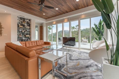 Carmel Hideaway - Modern Luxury