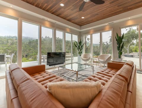 Carmel Hideaway - Modern Luxury