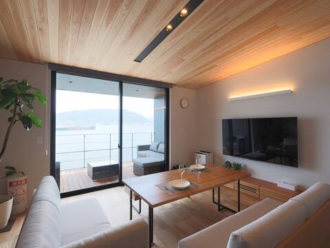 Villa A:Ocean View, Near Karato Market & 2 Shrines