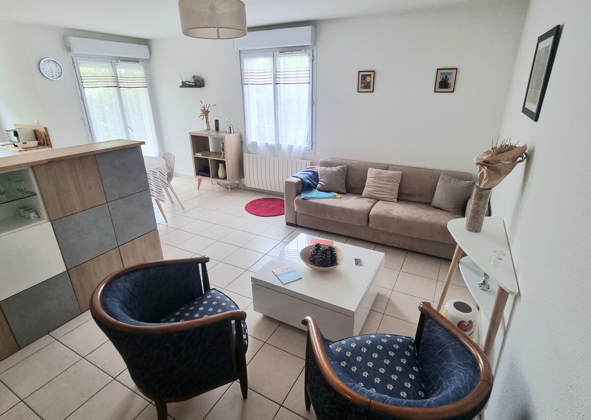 Popular Airbnb listing: Ground floor apartment with pool in the heart of the metropolis in Talence