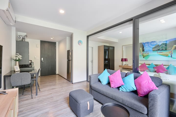 Modern Patong Condo W/2 Pools + Walk To Beach - Patong Beach