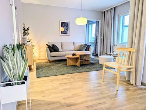 Top Airbnb: Sauna + Near Lakeside + Balcony + Near Downtown in Tampella