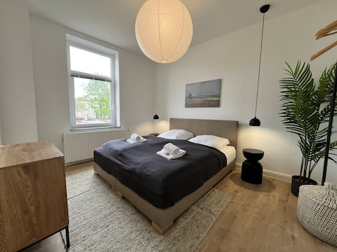 FLATLiGHT: Modern Design | Kitchen | Washing |Parking