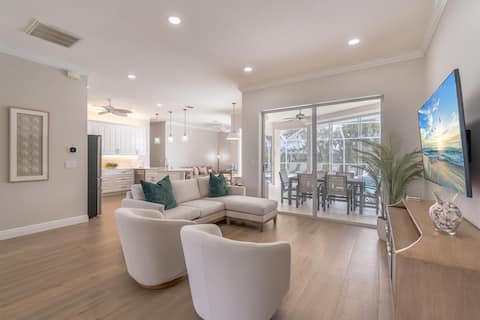 4 Bedroom: Walk to Beach, Restaurants, Shops &Golf