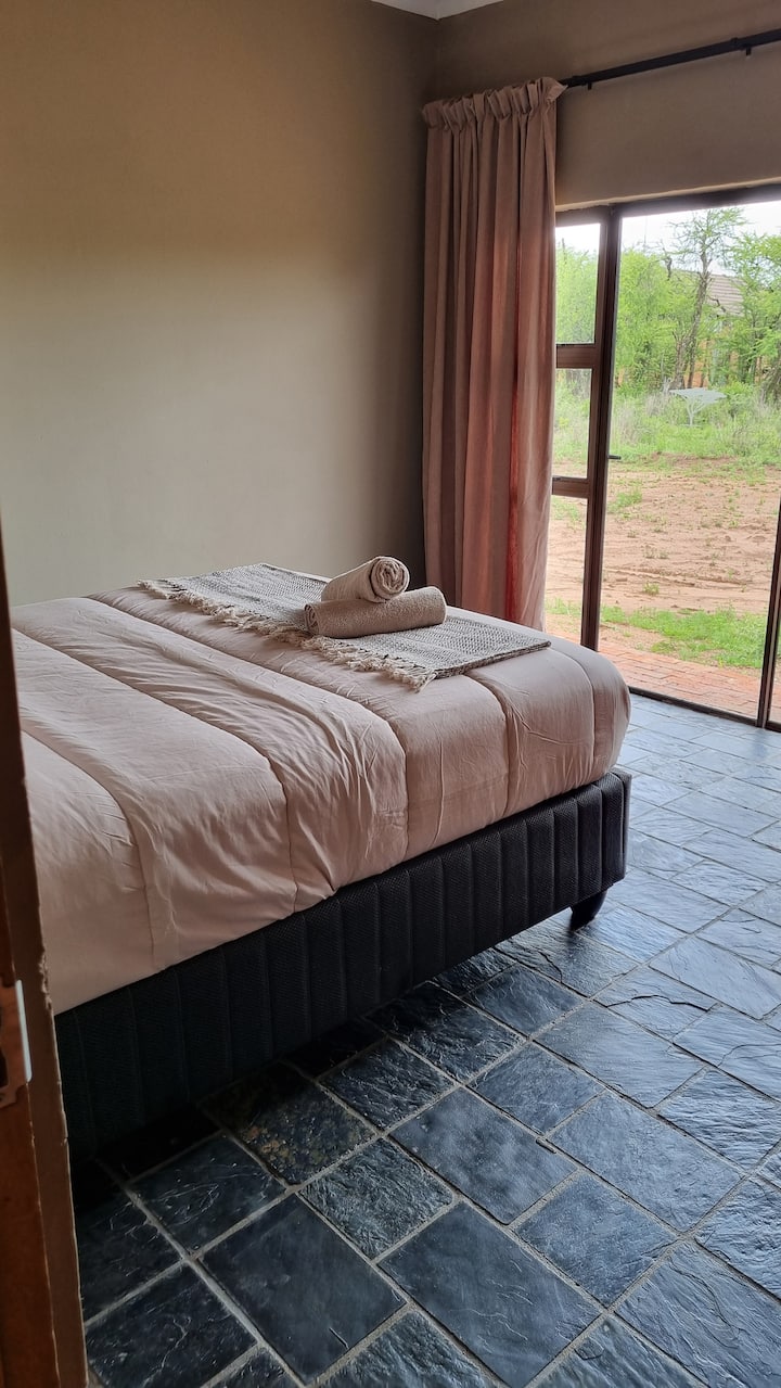 საძინებელი 4