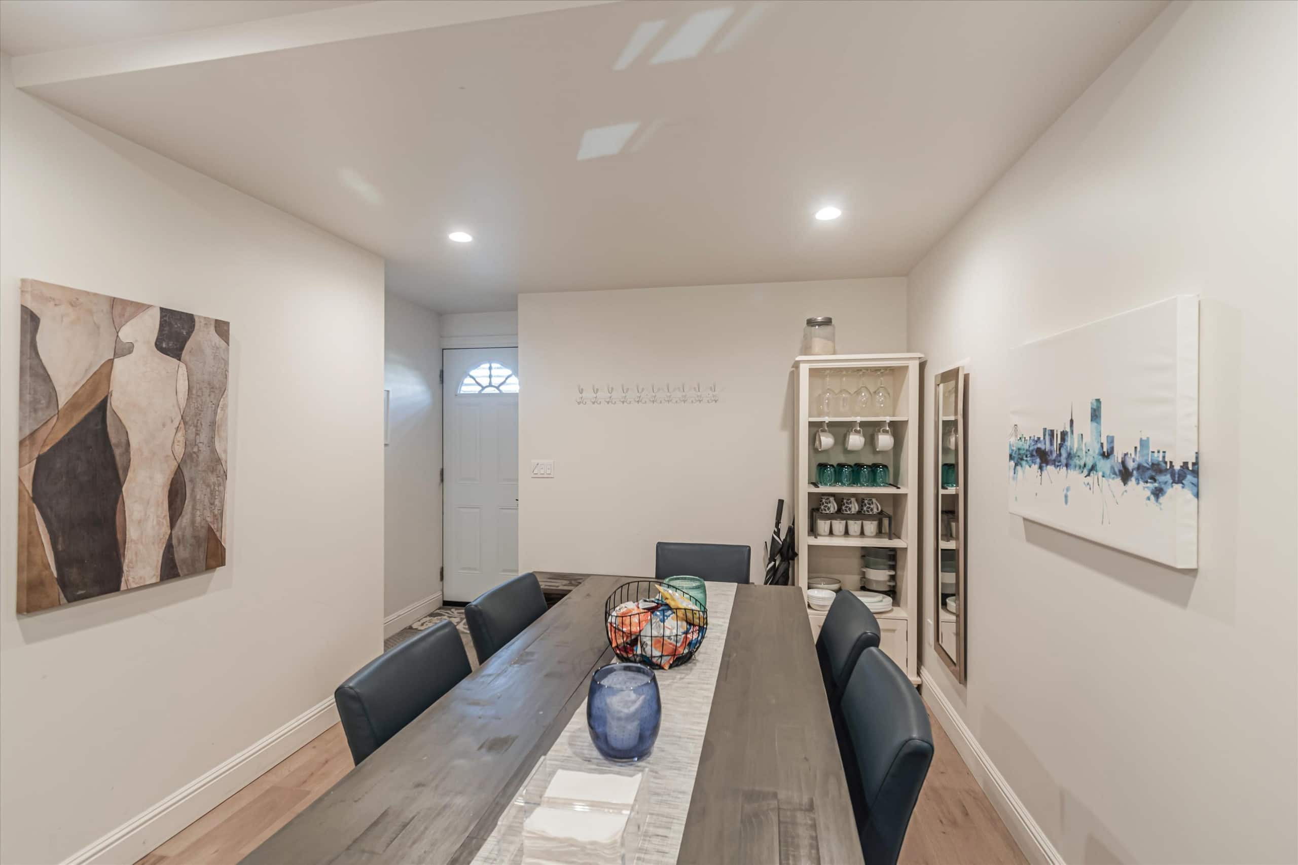 Home in San Francisco · ★4.87 · 2 bedrooms · 4 beds · 2 baths - Image 12