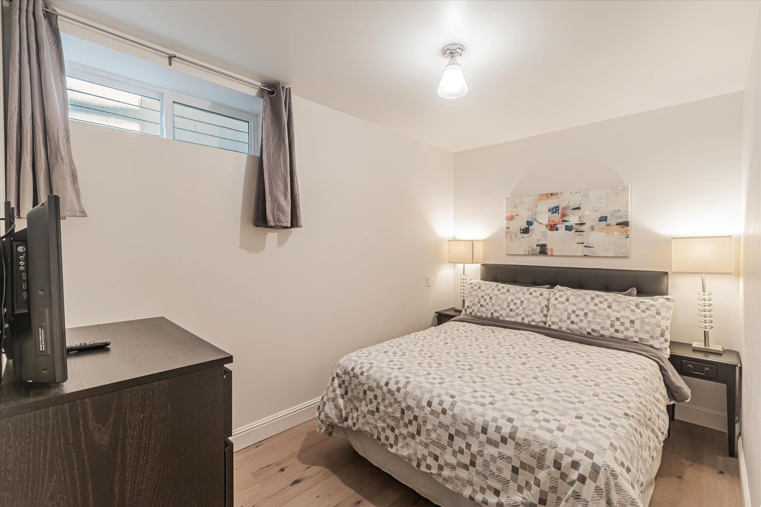 Home in San Francisco · ★4.87 · 2 bedrooms · 4 beds · 2 baths - Image 5