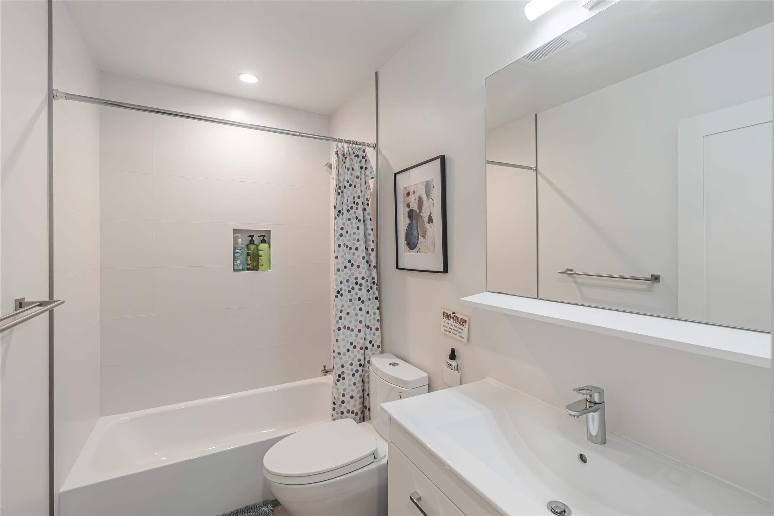 Home in San Francisco · ★4.87 · 2 bedrooms · 4 beds · 2 baths - Image 21