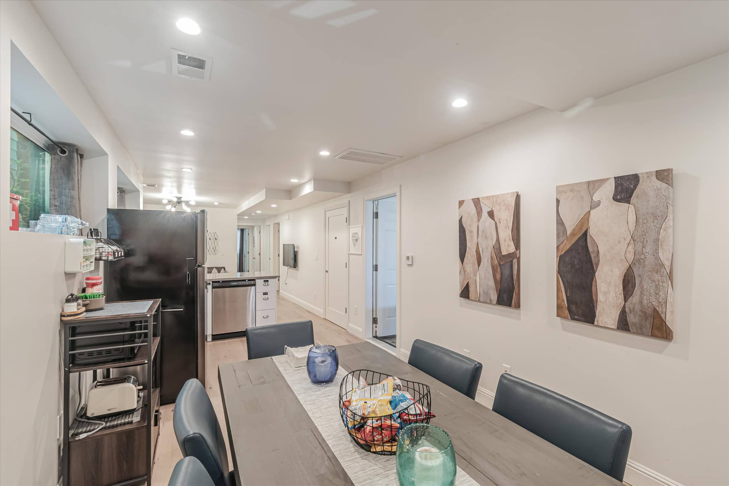 Home in San Francisco · ★4.87 · 2 bedrooms · 4 beds · 2 baths - Image 10