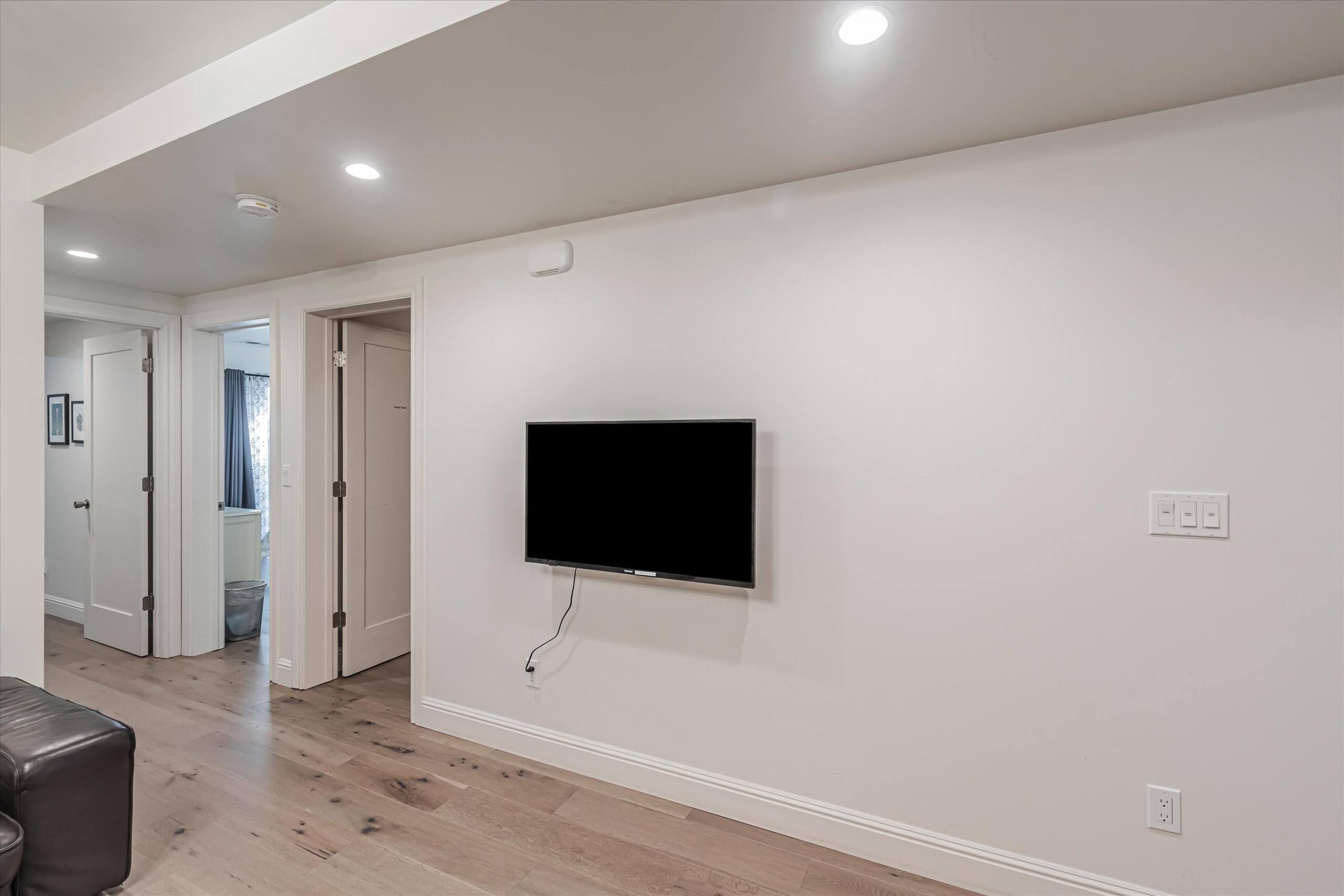 Home in San Francisco · ★4.87 · 2 bedrooms · 4 beds · 2 baths - Image 2