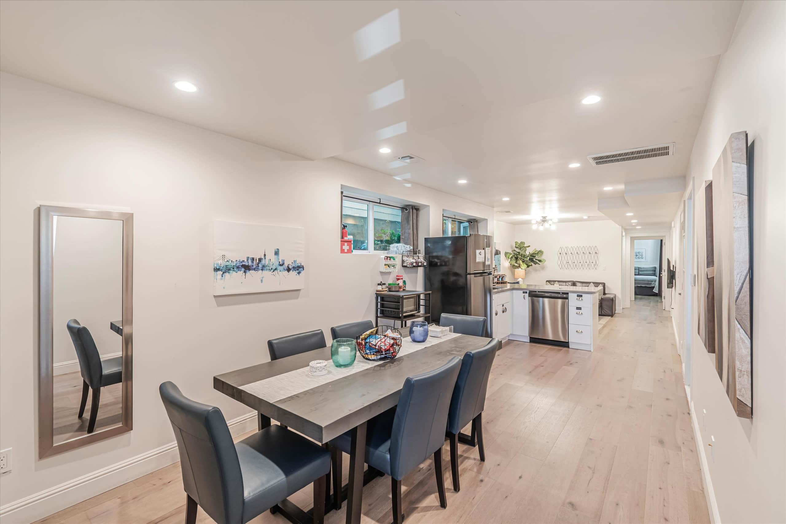 Home in San Francisco · ★4.87 · 2 bedrooms · 4 beds · 2 baths - Image 9