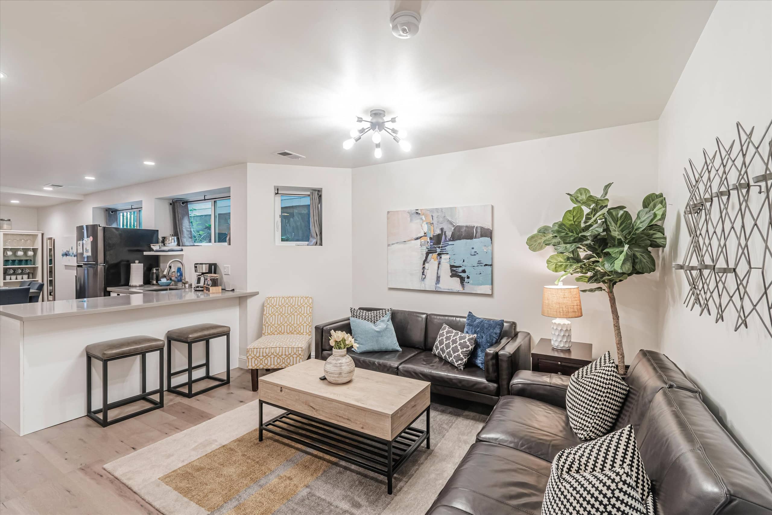 Home in San Francisco · ★4.87 · 2 bedrooms · 4 beds · 2 baths - Image 1