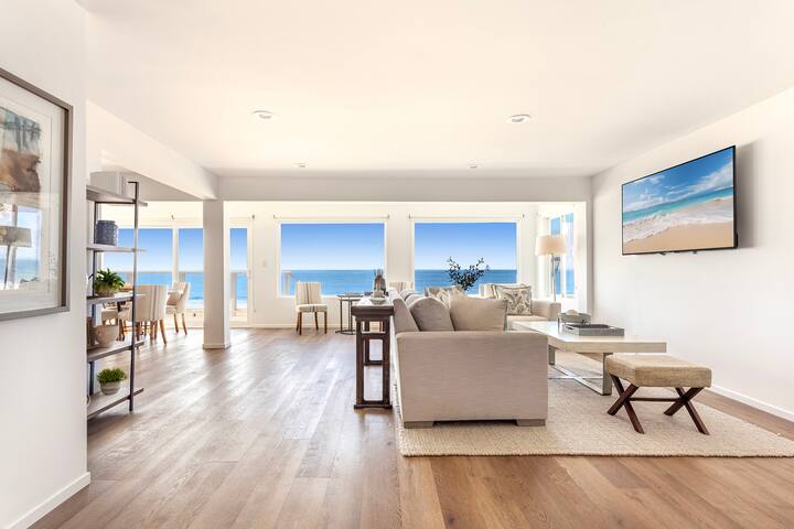 OCEAN-FRONT | Beach/Strand | KING & 2-QUEEN Beds gallery image 5