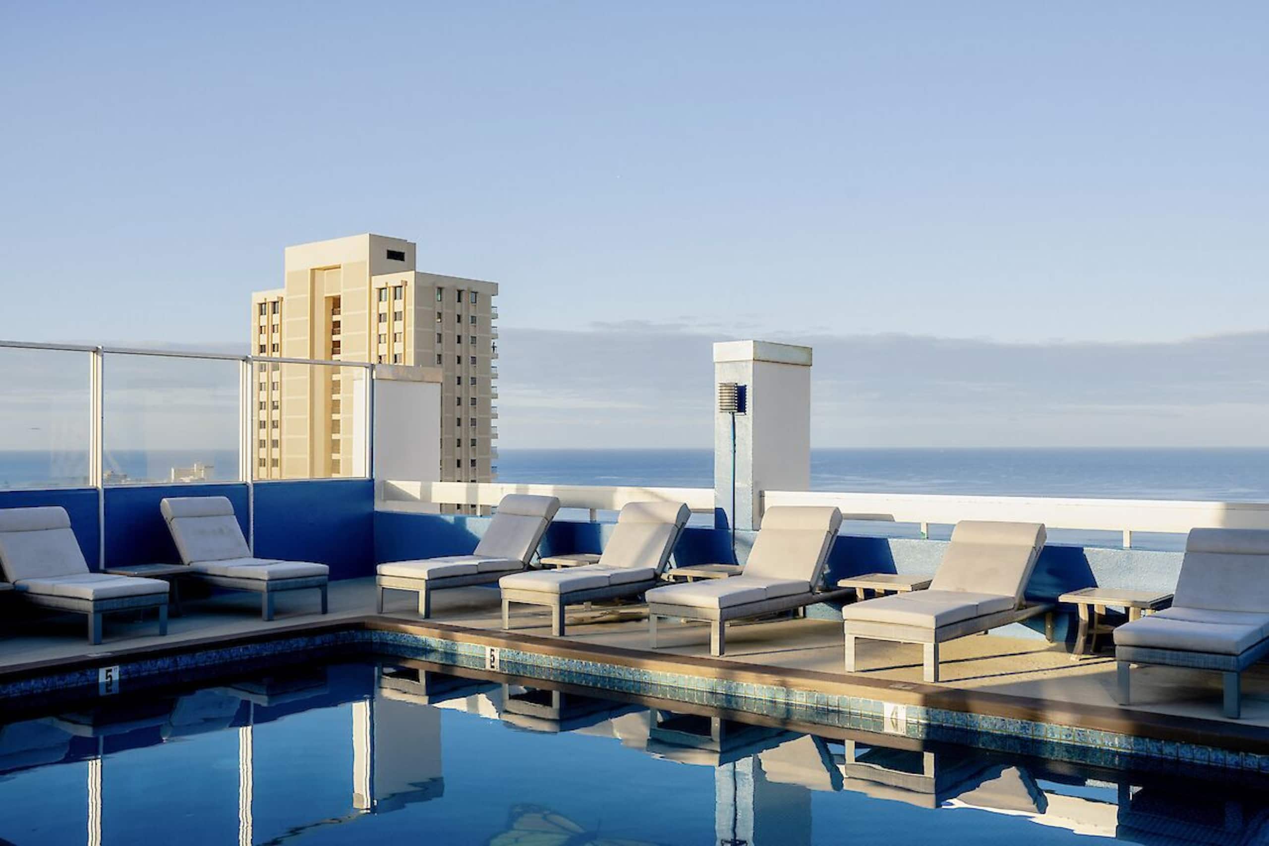Hotel in Honolulu · ★4.76 · Studio · 1 bed · 1 private bath - Image 27