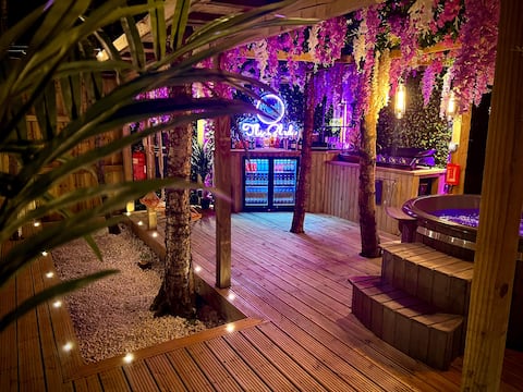 The Glade @ The Secret Garden