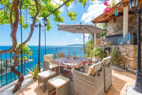 Cap d'Ail Terraces – Great Wall