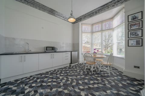 Top performing Airbnb: Harrison Suite at Casbah Coffee Club Suites in Knowsley