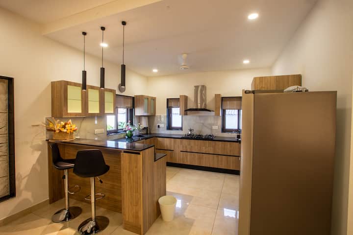 Full kitchen image 4