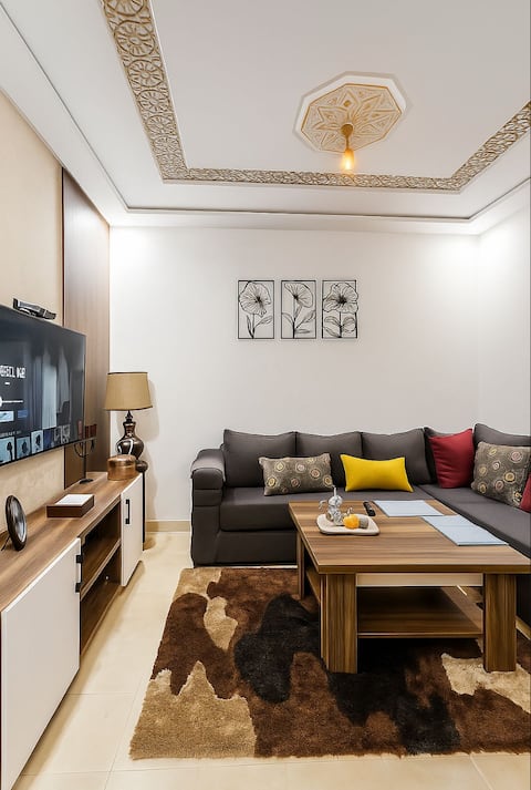 Air-conditioned 2 bedroom apartment, Wi-Fi, Netflix