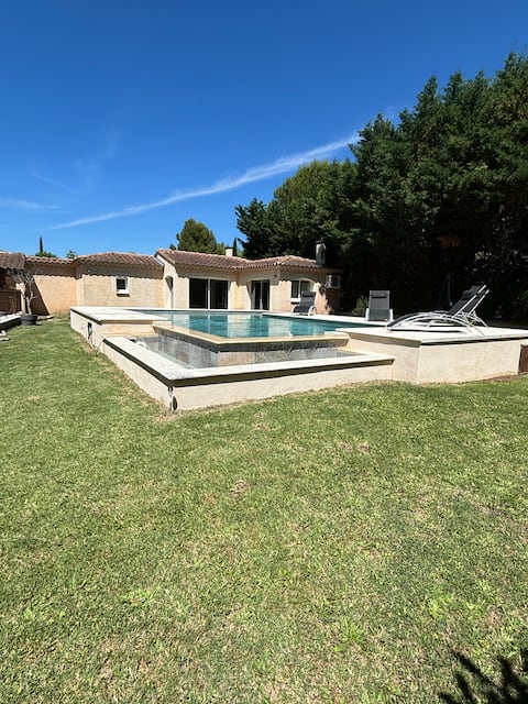 Large studio with pool