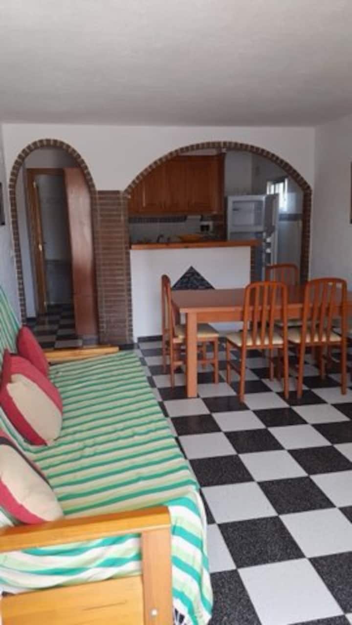 Bas De Villa De Plein Pied Avec Grande Terrasse - Miramar