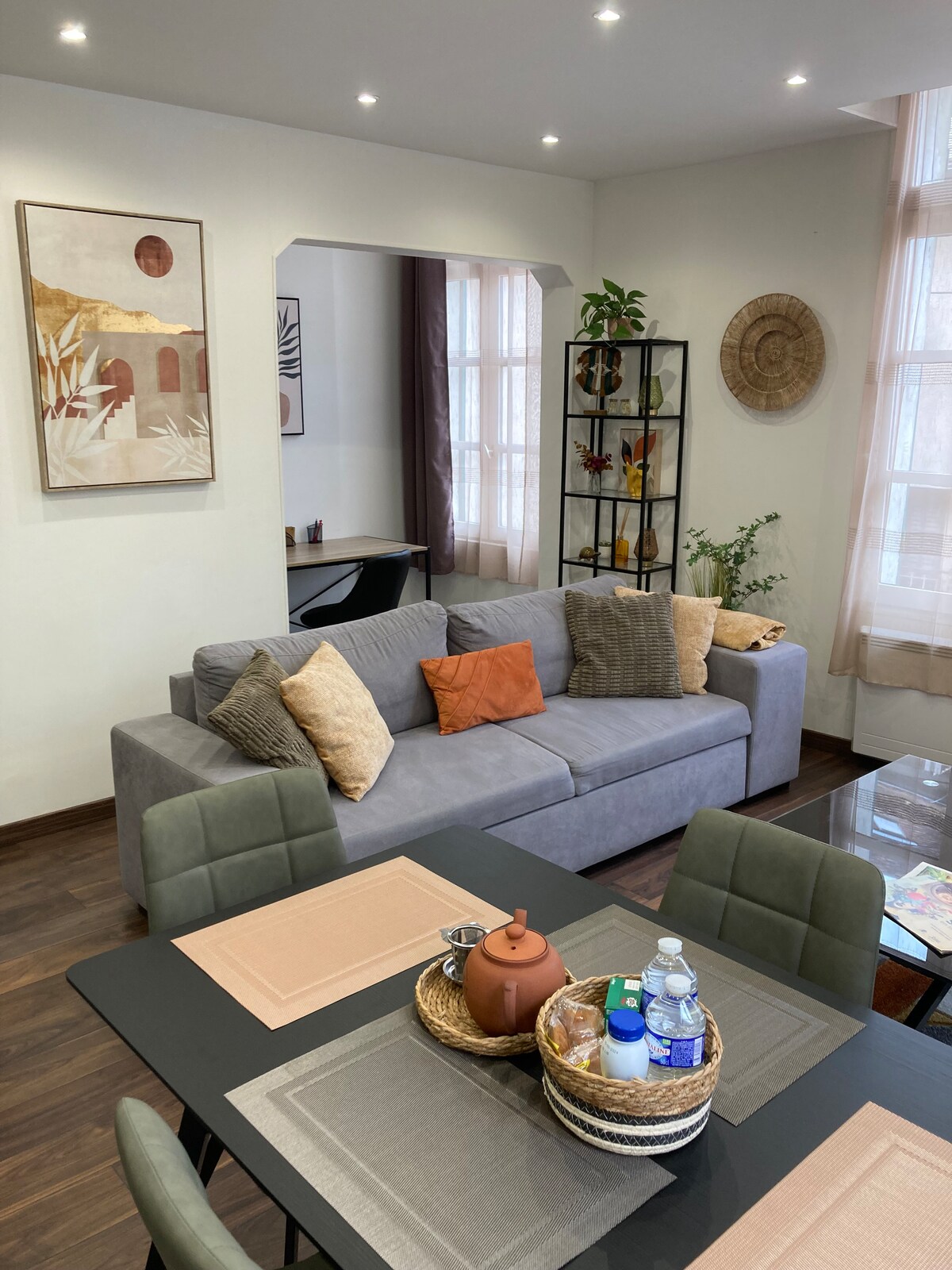 Top Airbnb: Nice F2 apartment "Les 3 Croissants", city center à Sens