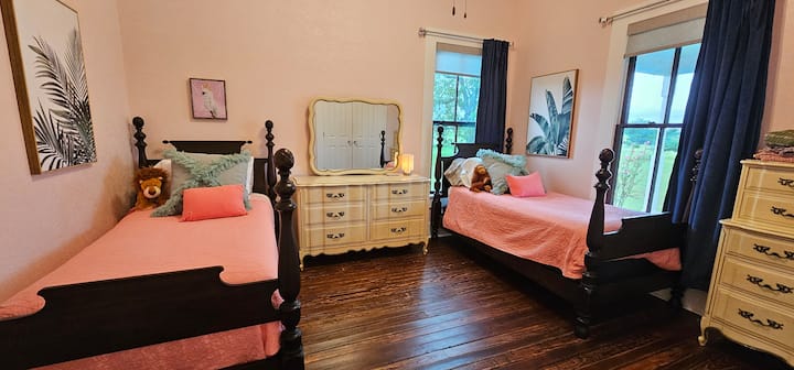 (2) Kreveti za jednu osobu