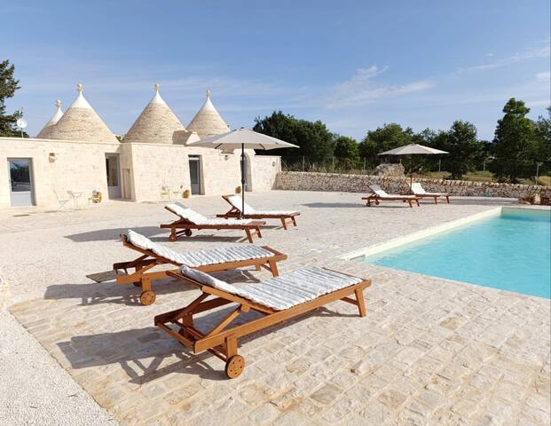 Trulli Fortunato – Private, heated swimming pool gallery image 2