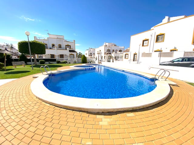 Tate House Holiday Rentals managed Airbnb listing 2