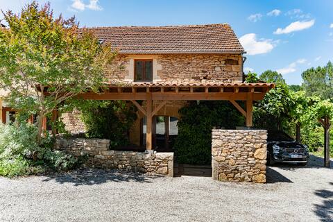 Charming 6-person cottage in Lot (46)