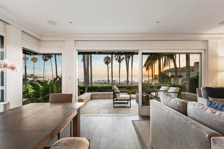 La Jolla Shores Beachfront Bliss w/ AC gallery image 3