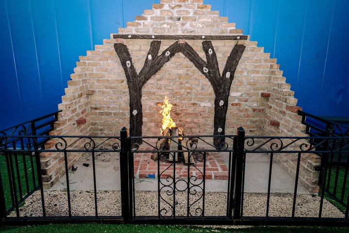 Jazz fest French quarter 2 min uber to downtown gallery image 2