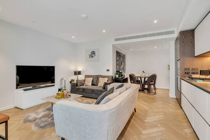 *Rare Find* Holiday Home In London gallery image 2