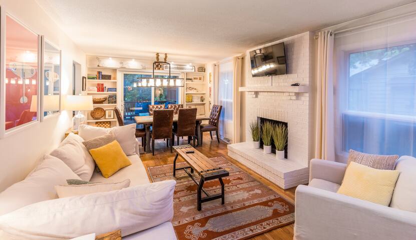 The Green House. Walkable to everything. gallery image 2