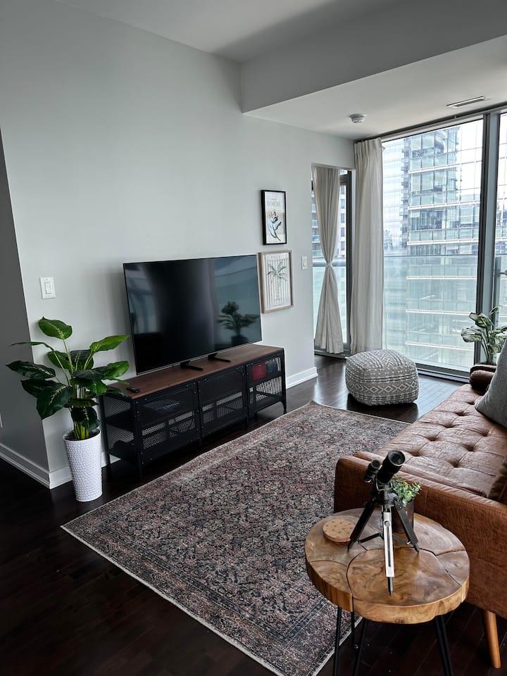 Chic 2-bdrm Condo~downtown T.o. - Toronto
