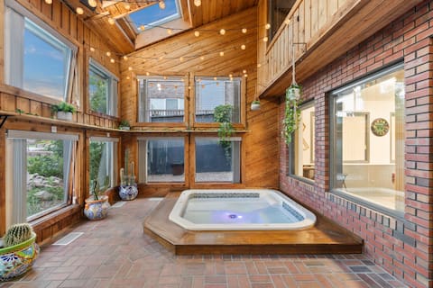 Spa! w/HotTub | GameRoom | 3xBars | 4xFireplaces