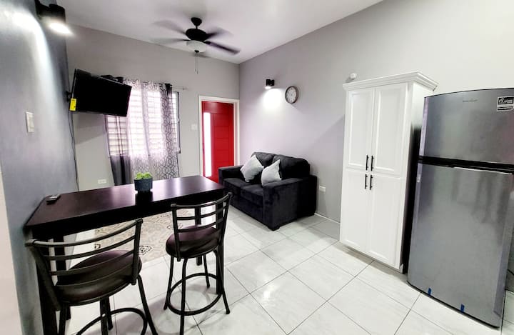 Rest Easy @ Cunningham Suites #1 - Saint Kitts and Nevis