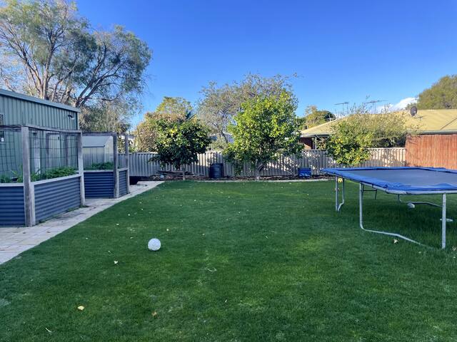 Life is better at the beach in Busso! gallery image 5