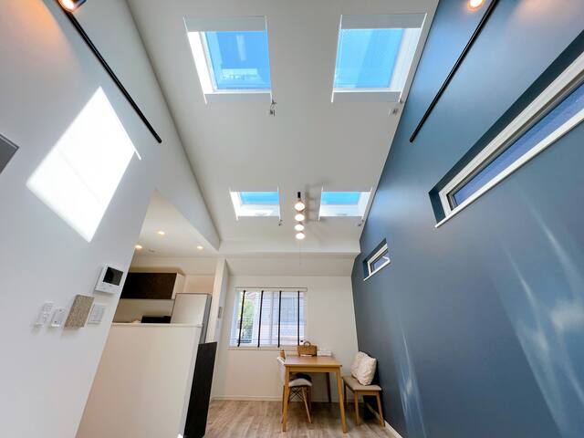 【新宿・電車3分/渋谷・電車10分/新大久保駅・徒歩5分】最大9名/75㎡/新築デザイナーズハウス gallery image 3
