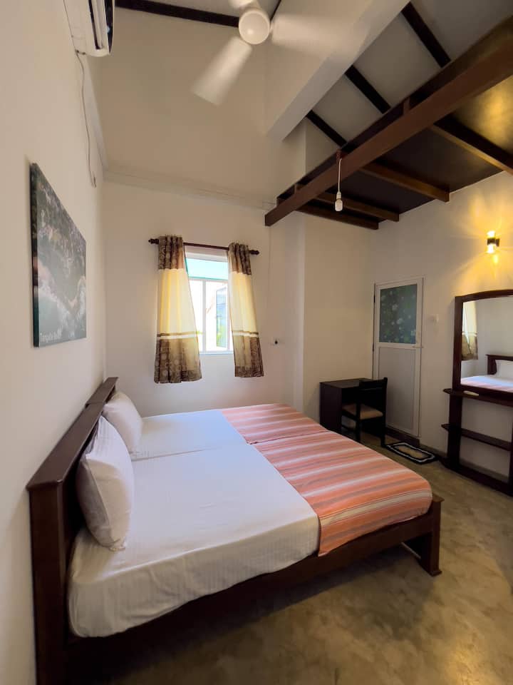 غرفة النوم 2