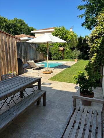 Maison avec piscine à Bordeaux