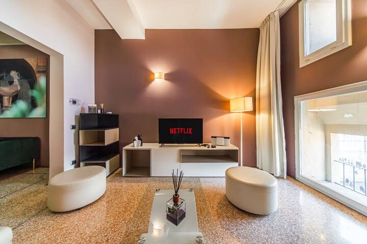 Piazza Maggiore view – Panorama By ImmoBo, Bologna gallery image 4