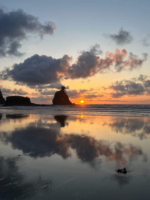 GG's Place
Amazing ocean views in Neah Bay, WA