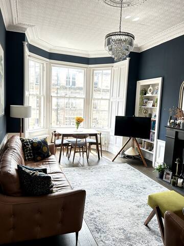 Central & Stylish 2 Bed Full Apartment